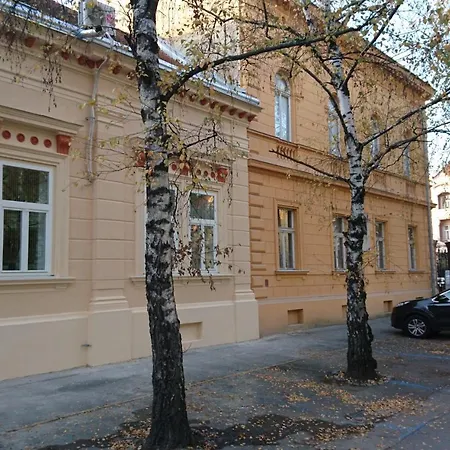 Konzul -Top Apartment, Strict Center, Parking Osijek Zewnętrze zdjęcie
